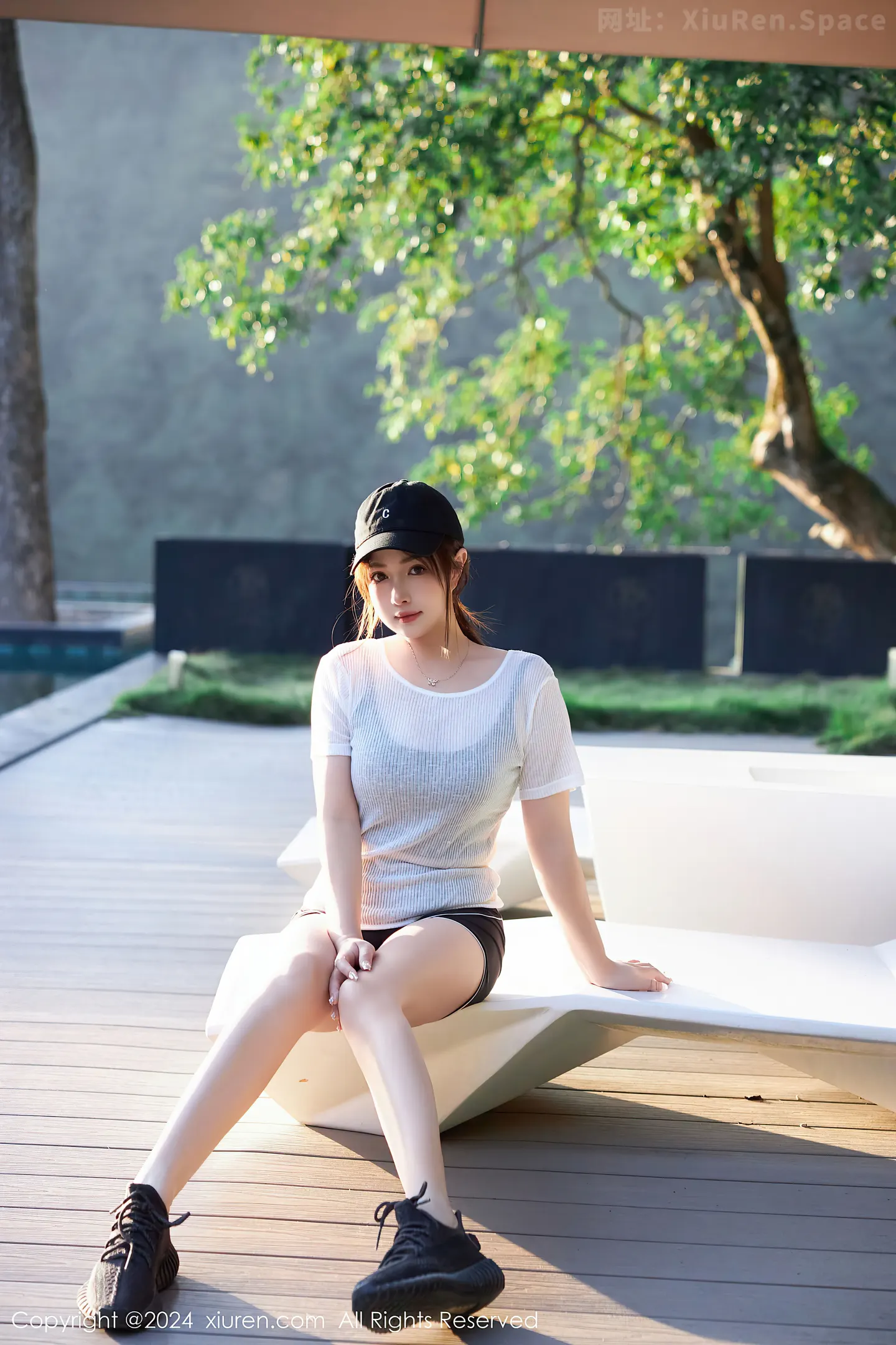 图片[2]-[XiuRen秀人网] VOL.9549 模特养乐多Doll性感深色运动服饰秀丰满身材白嫩美腿诱惑写真52P-秀人网官方网站